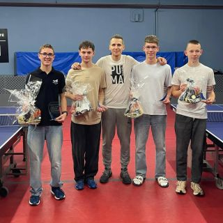 Vánoční turnaj ve stolním tenise s @fenixsport_bk 💪